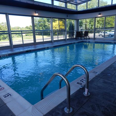 Holiday Inn Express Milford By Ihg Buitenkant foto