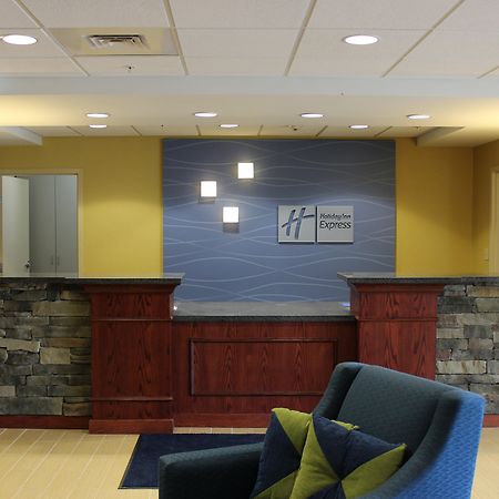 Holiday Inn Express Milford By Ihg Buitenkant foto