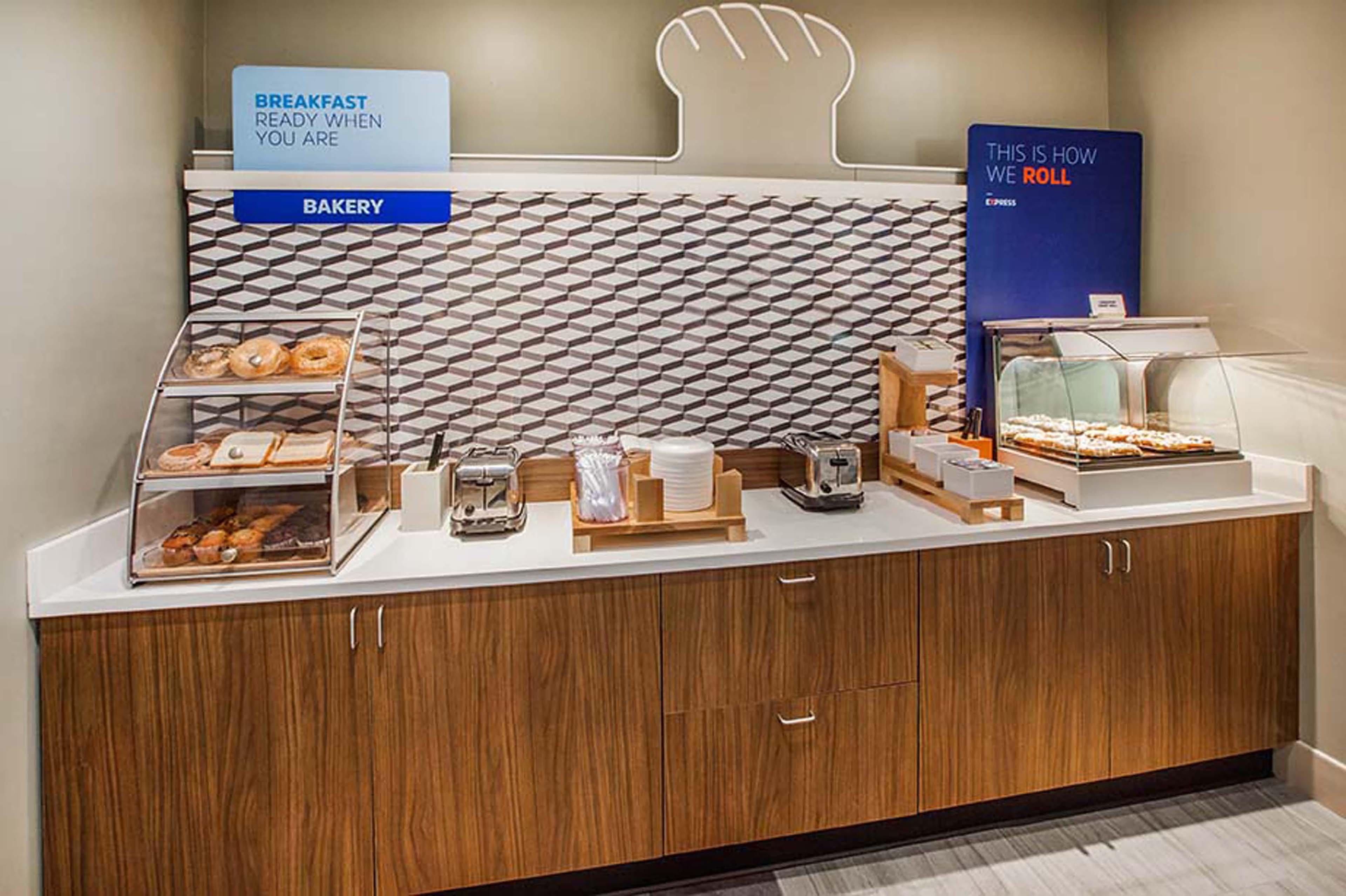 Holiday Inn Express Milford By Ihg Buitenkant foto