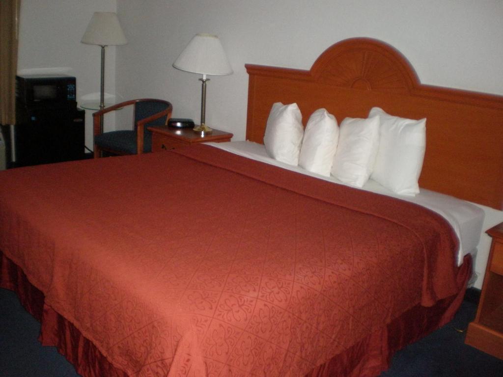 Holiday Inn Express Milford By Ihg Buitenkant foto